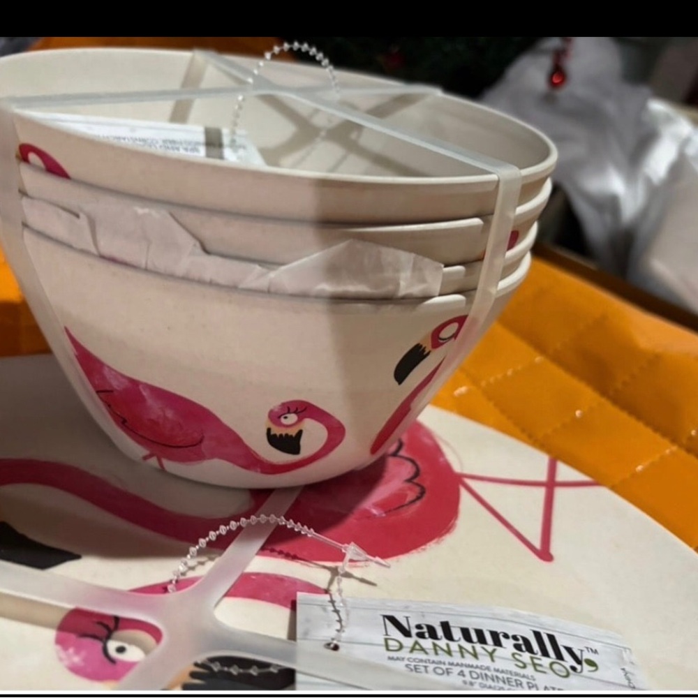 🦩Naturally Danny Seo Flamingo Melamine Bowl Set - Pink & White